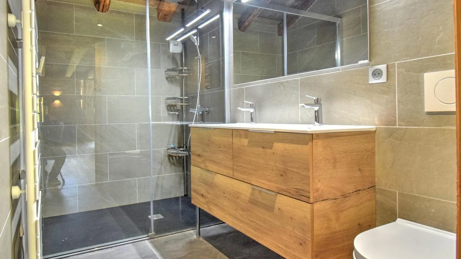 Chalet Spacieux Proche Telepherique Nyon Avec Animaux Admis - Fr-1-524-138 Morzine 0*,  Francia